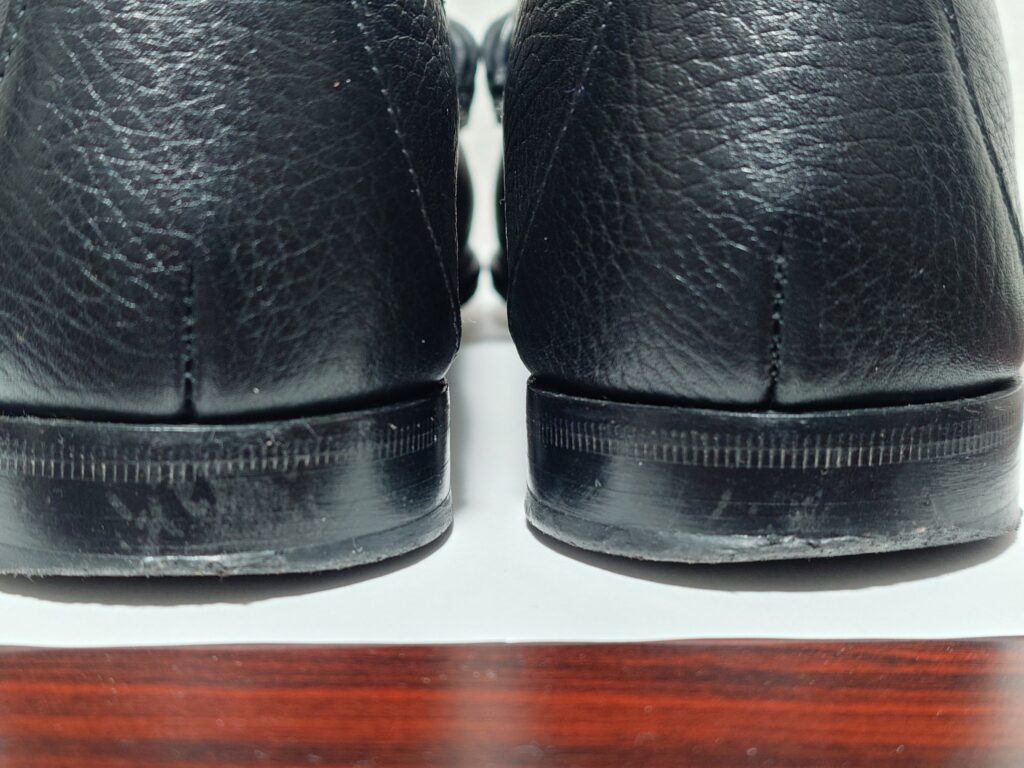 ローファー修理