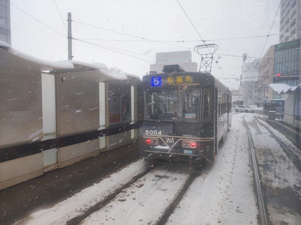 函館雪の路面電車